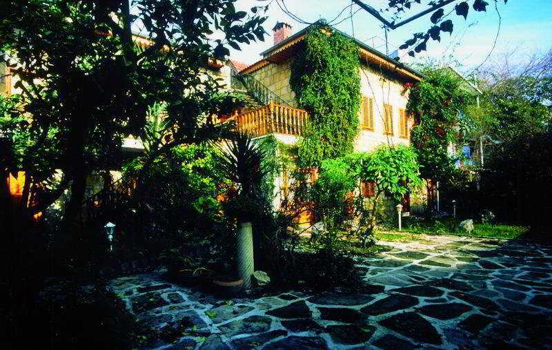 Begonville Pansiyon Side Ngoại thất bức ảnh
